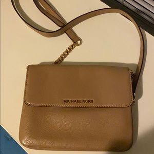 Michael kors crossbody